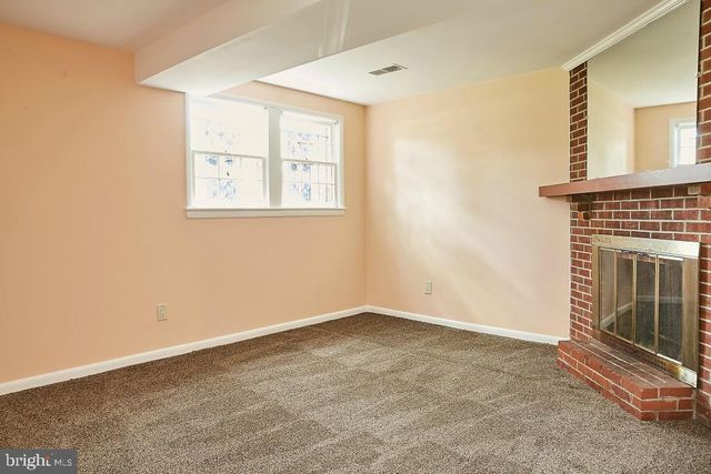 5719 6TH ST N, Arlington, VA 22205