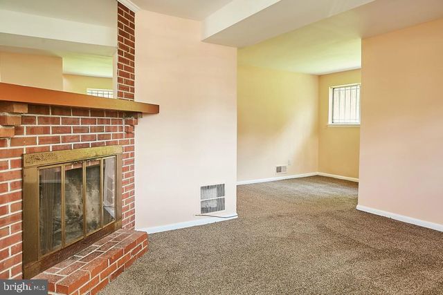 5719 6TH ST N, Arlington, VA 22205