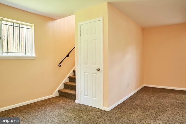 5719 6TH ST N, Arlington, VA 22205
