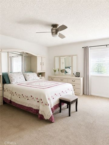 15305 La Valle, Sylmar, CA 91342
