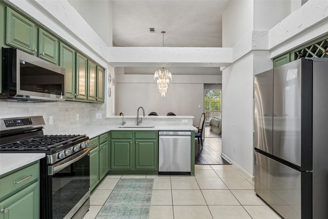 8113 Pickard Drive, Rowlett, TX 75088