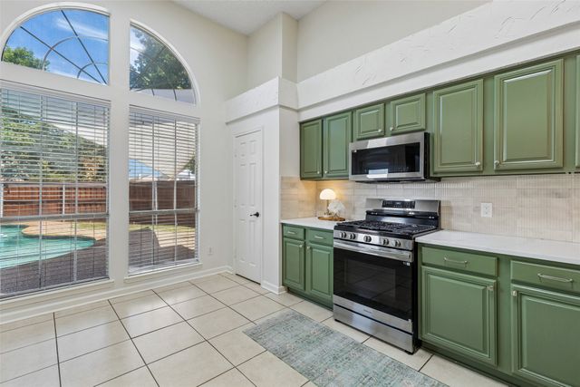 8113 Pickard Drive, Rowlett, TX 75088