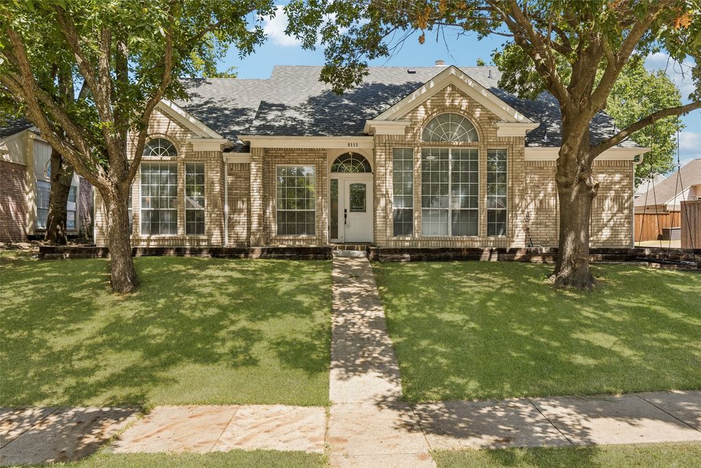 8113 Pickard Drive, Rowlett, TX 75088