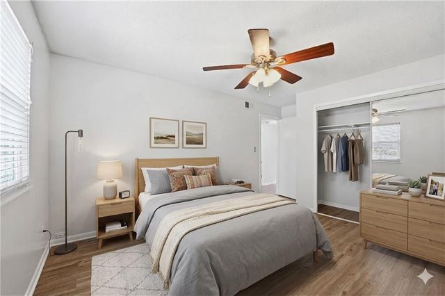 6232 Robinson Street 2, Overland Park, KS 66202