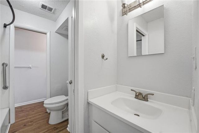 6232 Robinson Street 2, Overland Park, KS 66202