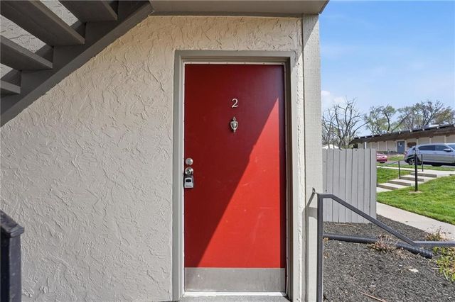 6232 Robinson Street 2, Overland Park, KS 66202