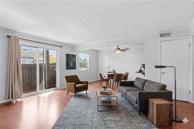 6232 Robinson Street 2, Overland Park, KS 66202