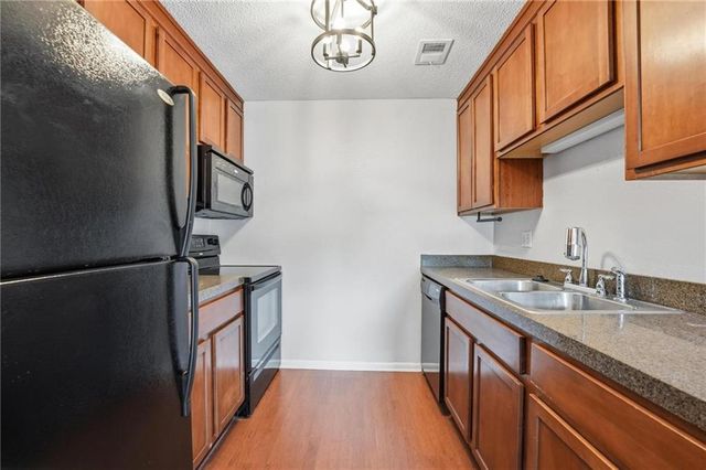 6232 Robinson Street 2, Overland Park, KS 66202