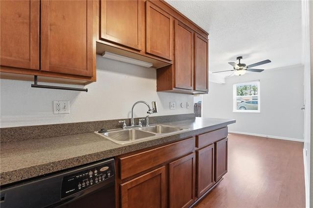 6232 Robinson Street 2, Overland Park, KS 66202