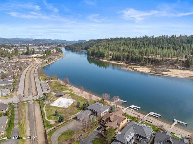 4577 W GREENCHAIN LOOP, 1, Coeur D'alene, ID 83814