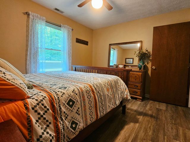 11 Pretty Ridge Road, Wellington, KY 40387