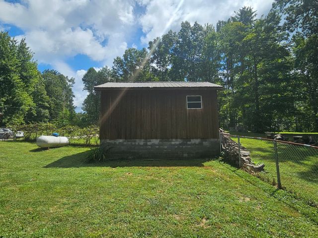 11 Pretty Ridge Road, Wellington, KY 40387