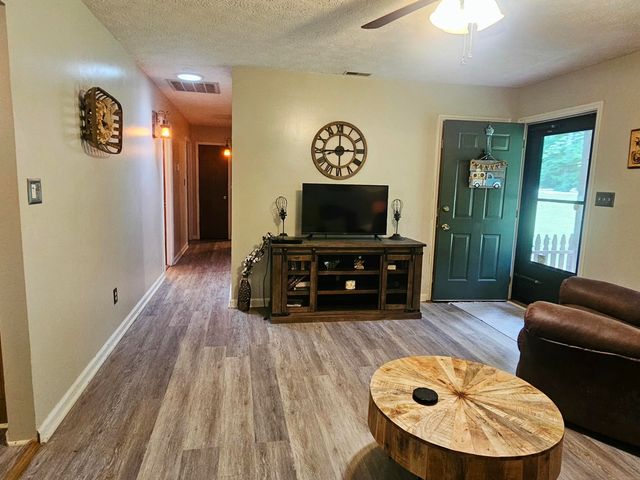 11 Pretty Ridge Road, Wellington, KY 40387