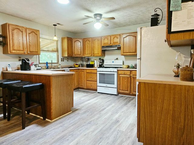 11 Pretty Ridge Road, Wellington, KY 40387