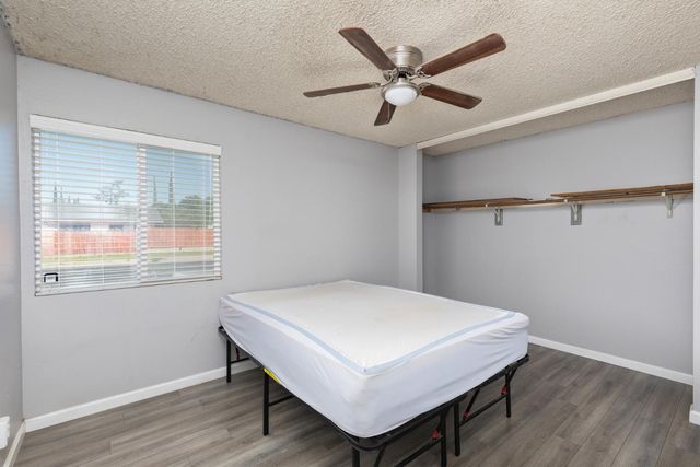 280 N Lillie, Dinuba, CA 93618