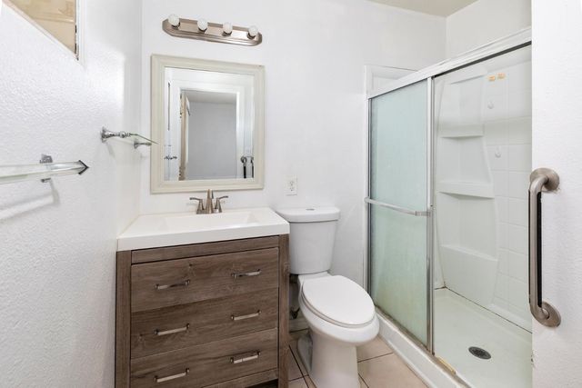 280 N Lillie, Dinuba, CA 93618