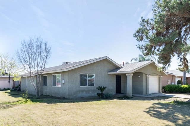 280 N Lillie, Dinuba, CA 93618