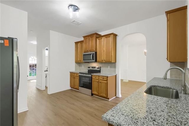 1432 Shadow Creek Avenue, Hampton, GA 30228