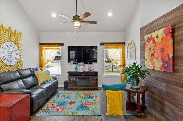 210 Stevens Street, Bridgeport, TX 76426