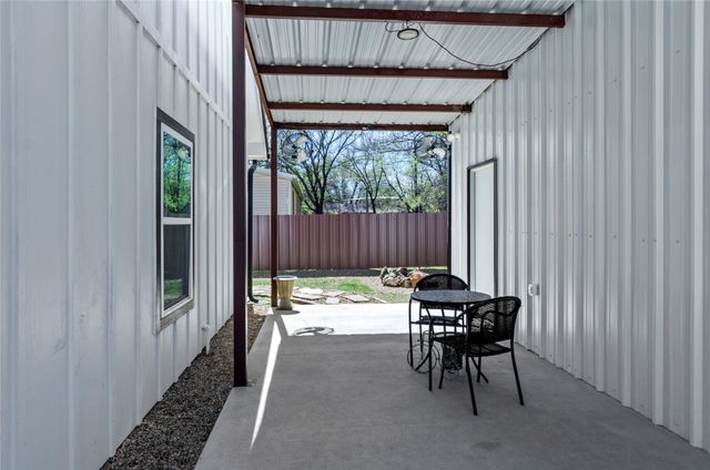 210 Stevens Street, Bridgeport, TX 76426