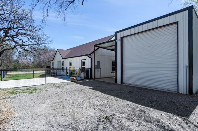 210 Stevens Street, Bridgeport, TX 76426