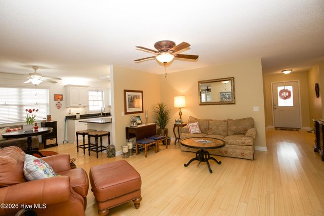 623 Pinehurst Trace Drive, Pinehurst, NC 28374