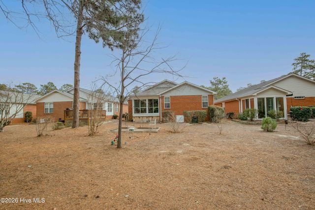 623 Pinehurst Trace Drive, Pinehurst, NC 28374