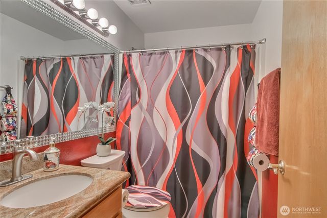 6540 3rd Way SE, Lacey, WA 98503