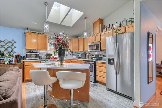 6540 3rd Way SE, Lacey, WA 98503