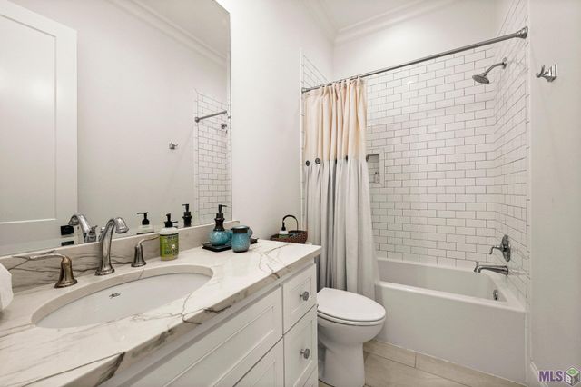 8343 Hattic St, Saint George, LA 70817