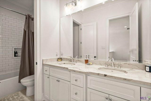 8343 Hattic St, Saint George, LA 70817