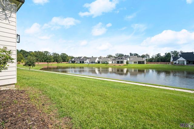 8343 Hattic St, Saint George, LA 70817