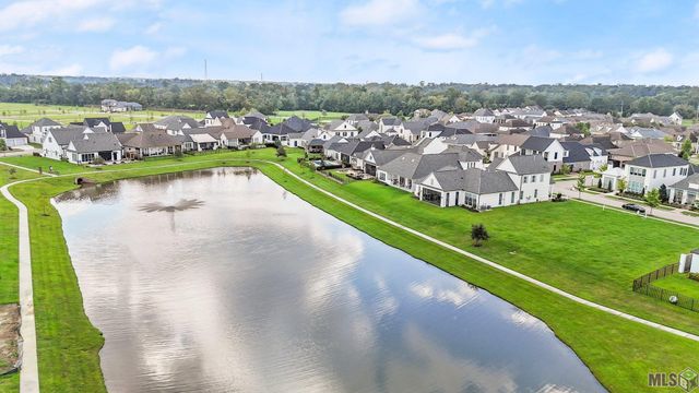 8343 Hattic St, Saint George, LA 70817