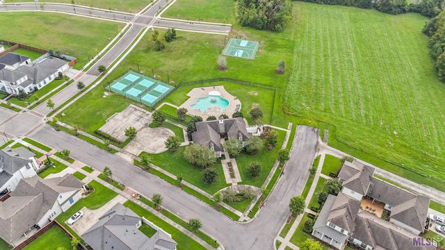 8343 Hattic St, Saint George, LA 70817