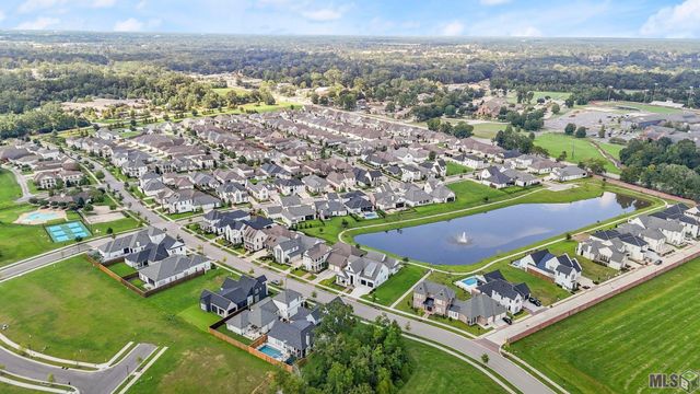 8343 Hattic St, Saint George, LA 70817