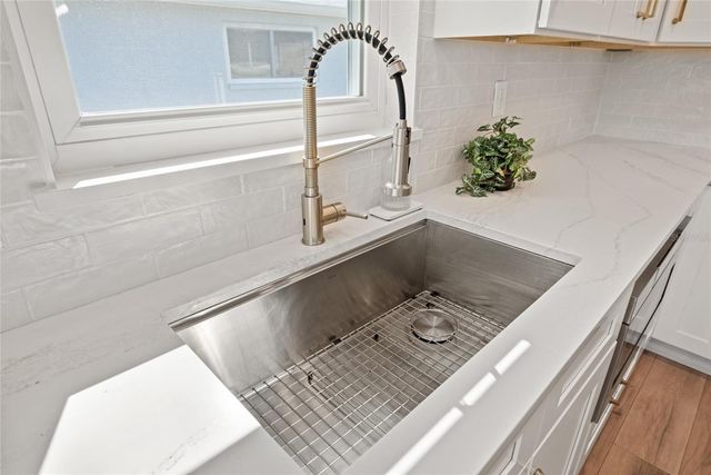 3519 E LINKS COURT, Palm Harbor, FL 34684