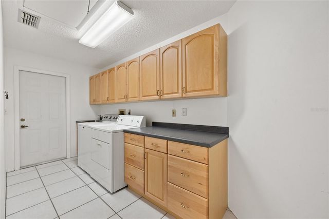 3519 E LINKS COURT, Palm Harbor, FL 34684