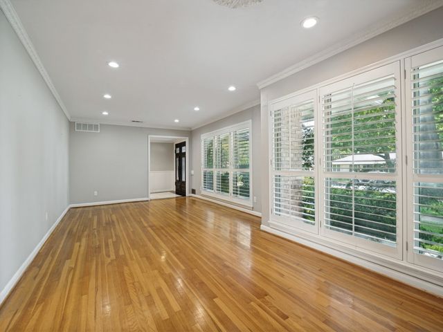 10216 Plummer Drive, Dallas, TX 75228