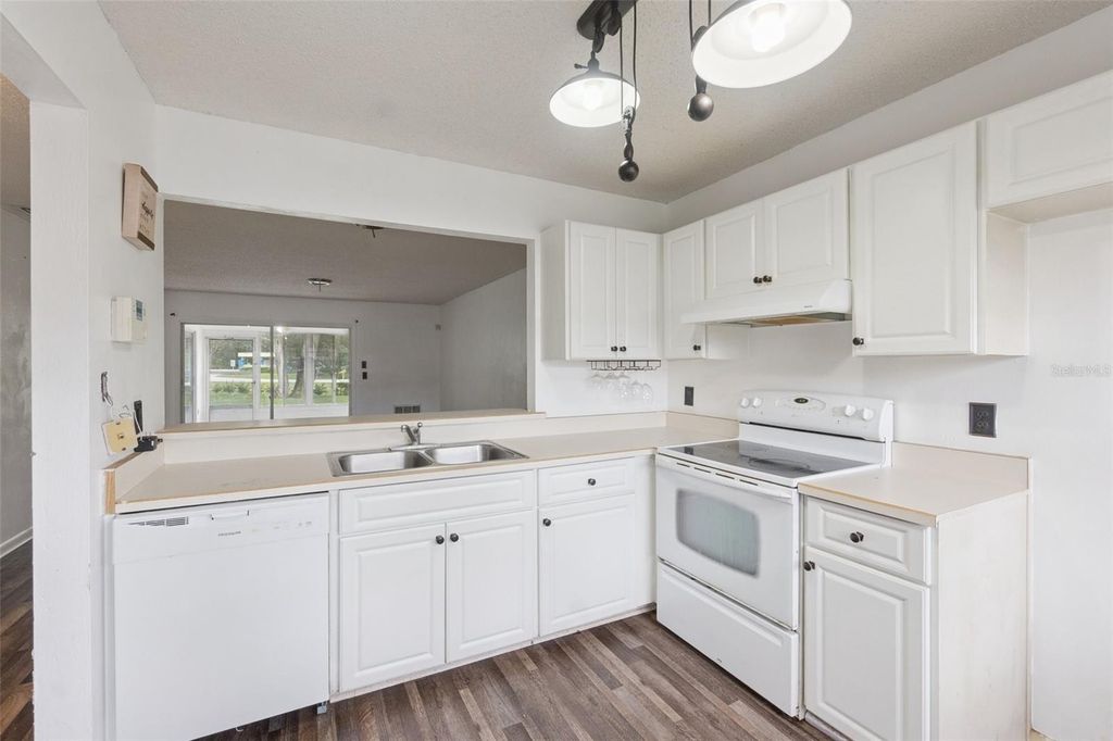 Image 5 of property listing at 71 KINGS COLONY COURT S, Palm Coast, FL 32137