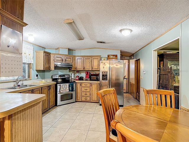 821 IRENE DRIVE, Auburndale, FL 33823