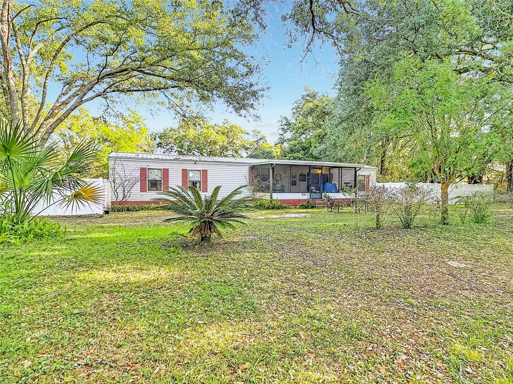 821 IRENE DRIVE, Auburndale, FL 33823