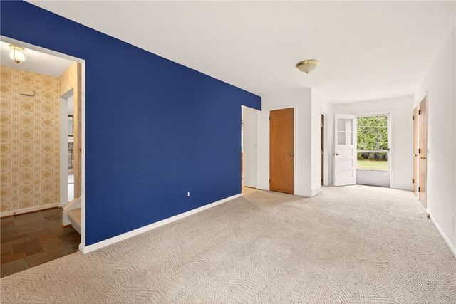 16 Green Hill Lane, Pittsford, NY 14534