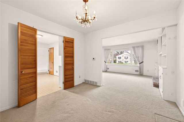 16 Green Hill Lane, Pittsford, NY 14534