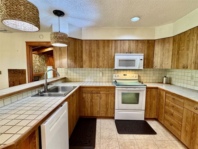 395 SW 30th Ter, Okeechobee, FL 34974