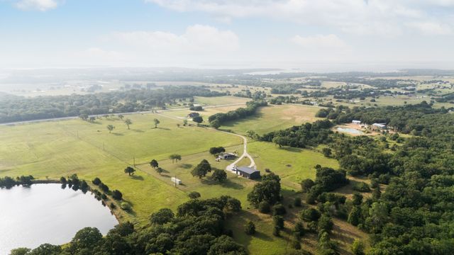 14293 S Farm to market 372, Valley View, TX 76272