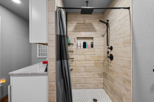 14293 S Farm to market 372, Valley View, TX 76272