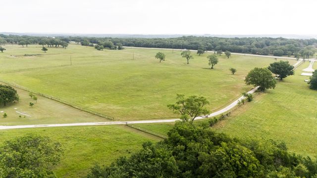 14293 S Farm to market 372, Valley View, TX 76272