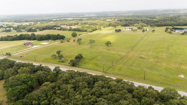 14293 S Farm to market 372, Valley View, TX 76272