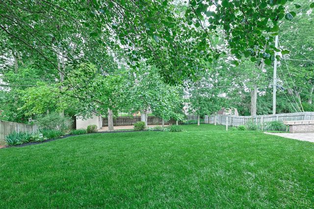 5571 Crestview Drive, Fairfield, OH 45014