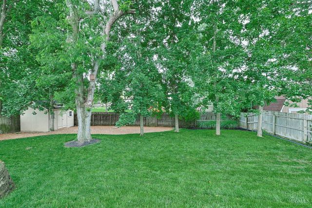5571 Crestview Drive, Fairfield, OH 45014